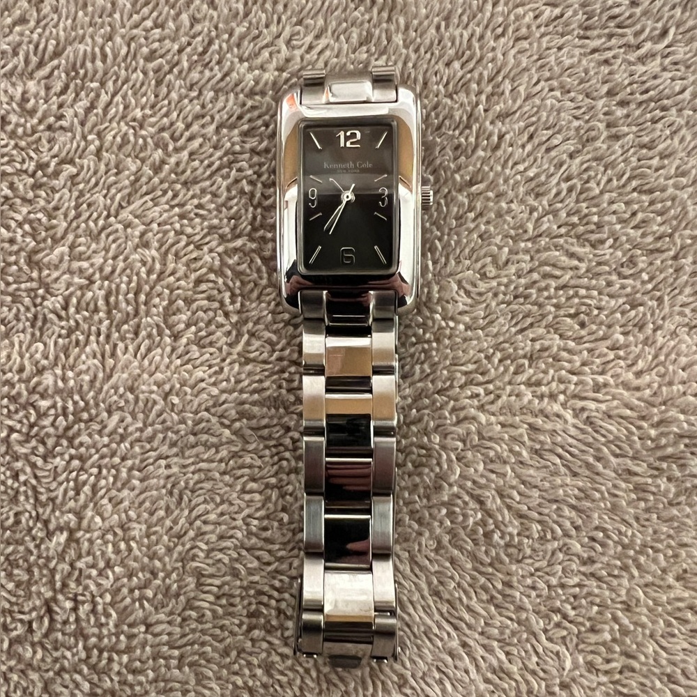 Kenneth Cole Black Dial Silver Band Smartwatch